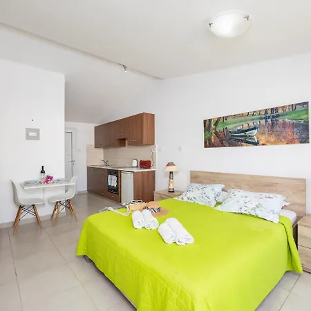 Apartment Akamantis